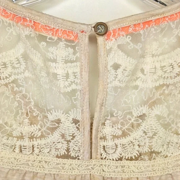 ❤️ Rewind Lace Panel Boho Blouse Medium Neutral Feminine Lace Short Sleeve Top - Picture 7 of 12